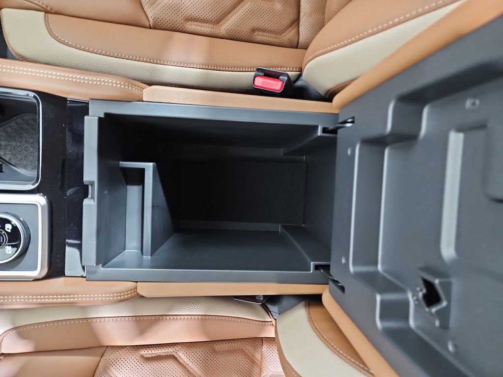 New 2026 Nissan Pathfinder Platinum AWD/4WD image 25