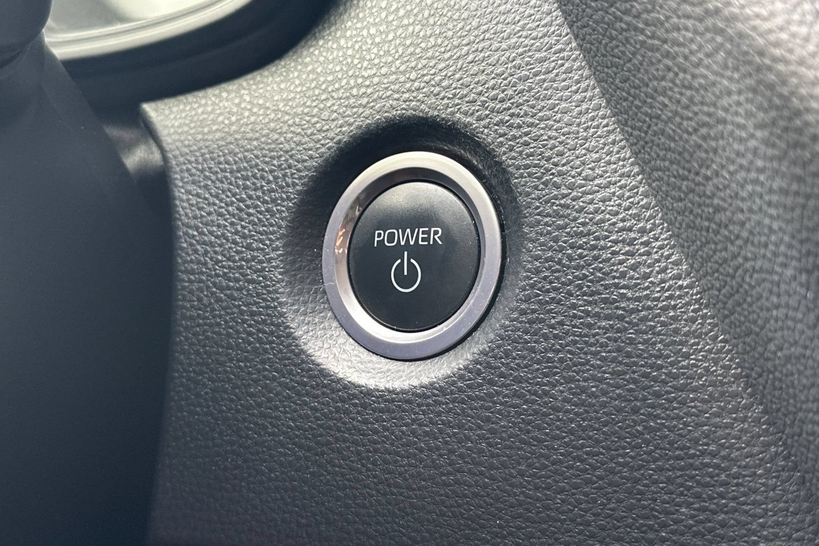 Used 2024 Toyota Corolla LE w/ LE Convenience Package FWD image 21