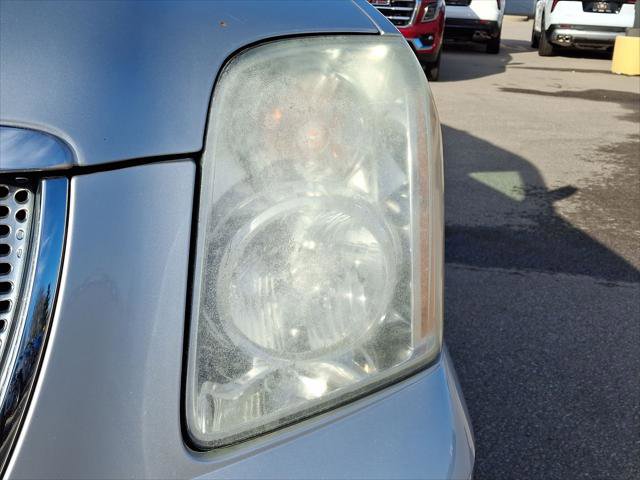 Used 2012 GMC Yukon SLT w/ Regional Value Package image 27