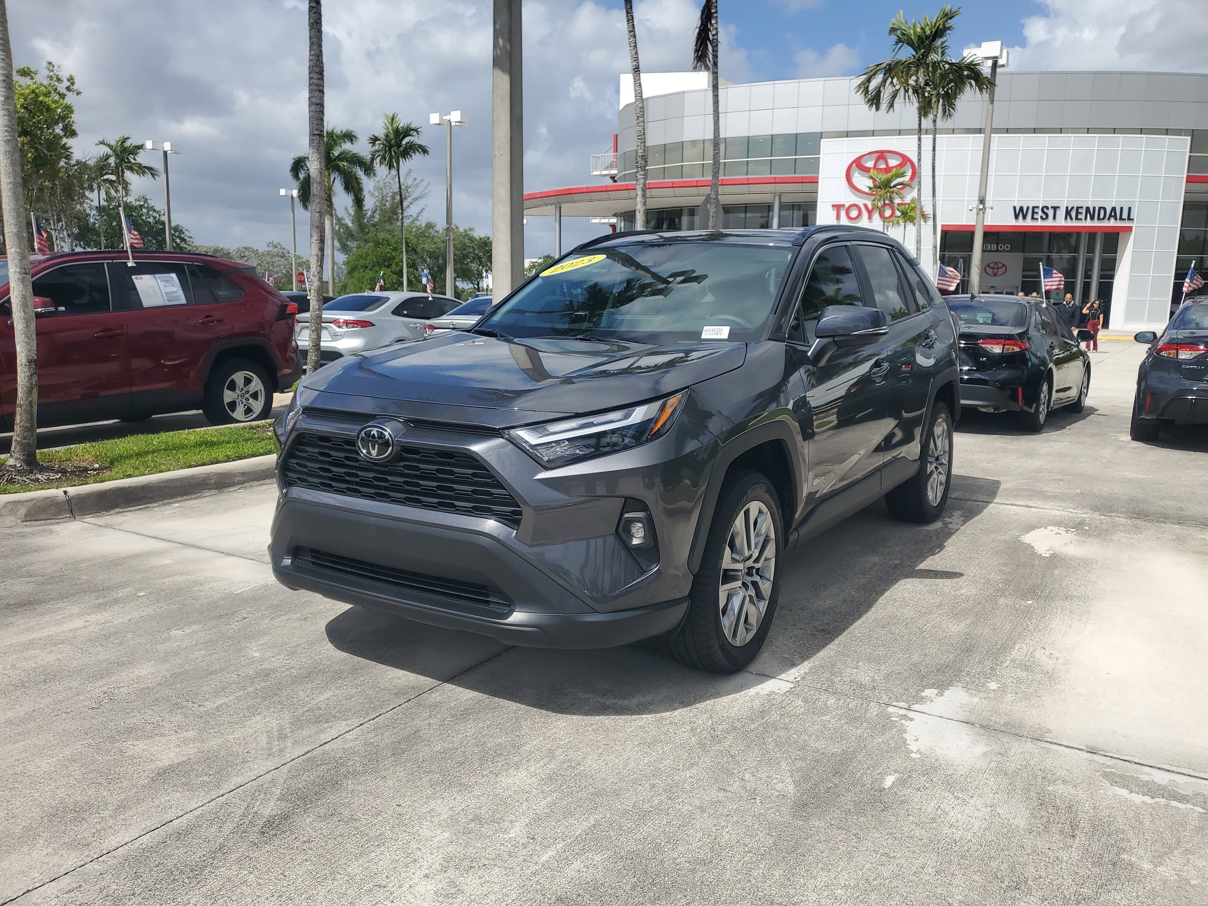 Certified 2023 Toyota RAV4 XLE Premium FWD image 7