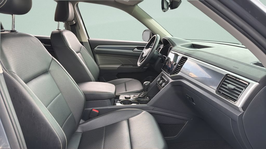 Certified 2023 Volkswagen Atlas SEL R-Line AWD/4WD image 36
