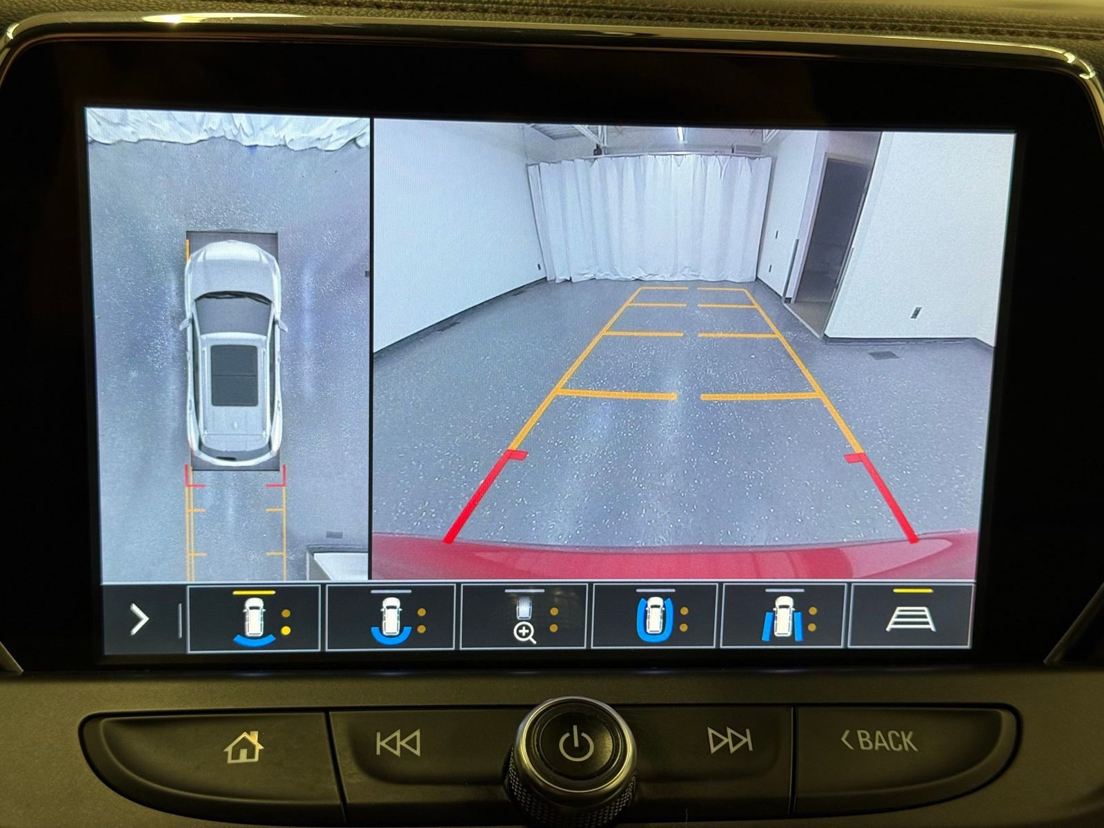 Used 2019 Chevrolet Blazer Premier w/ Driver Confidence II Package image 16