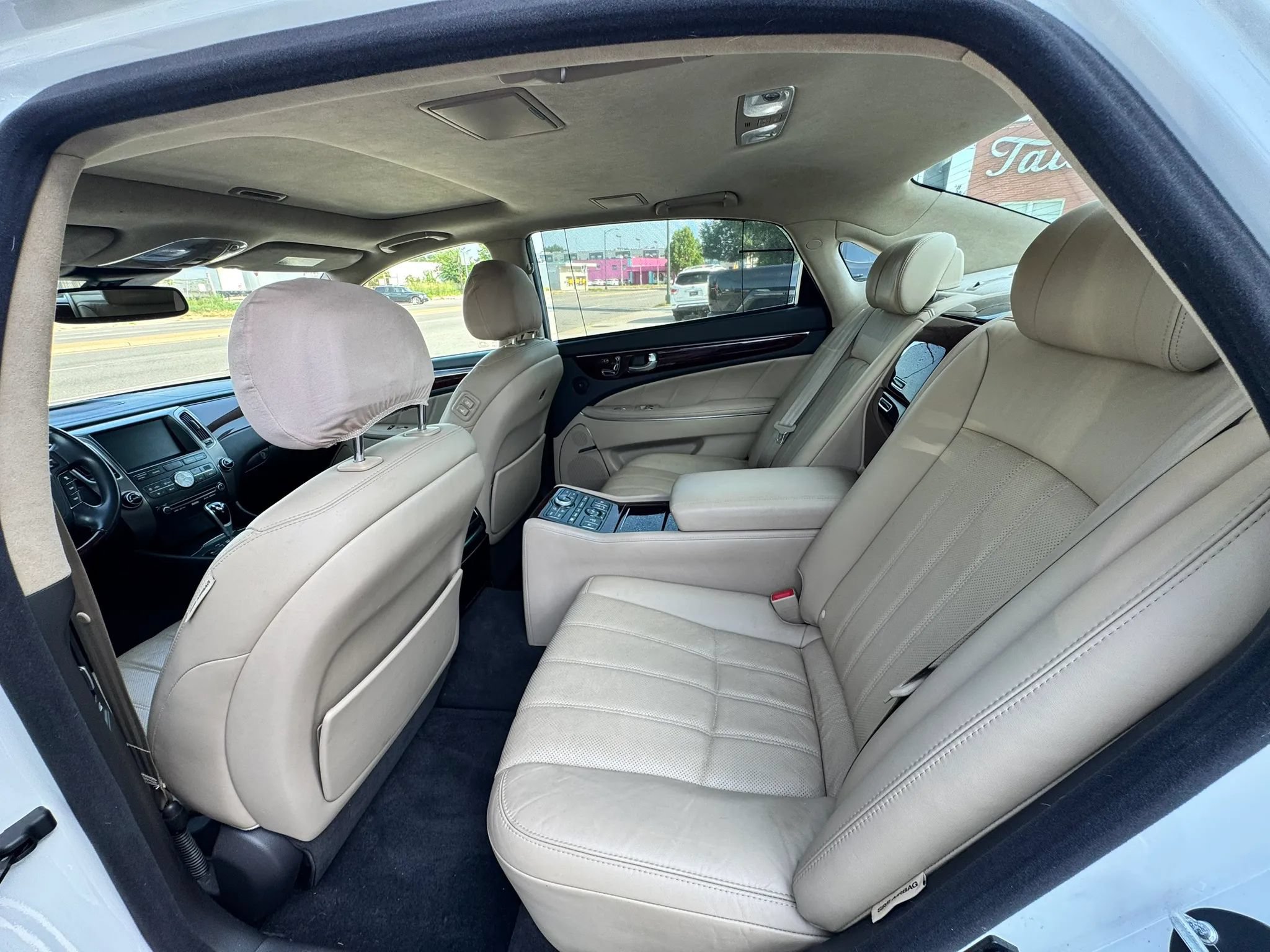Used 2011 Hyundai Equus Ultimate RWD image 14