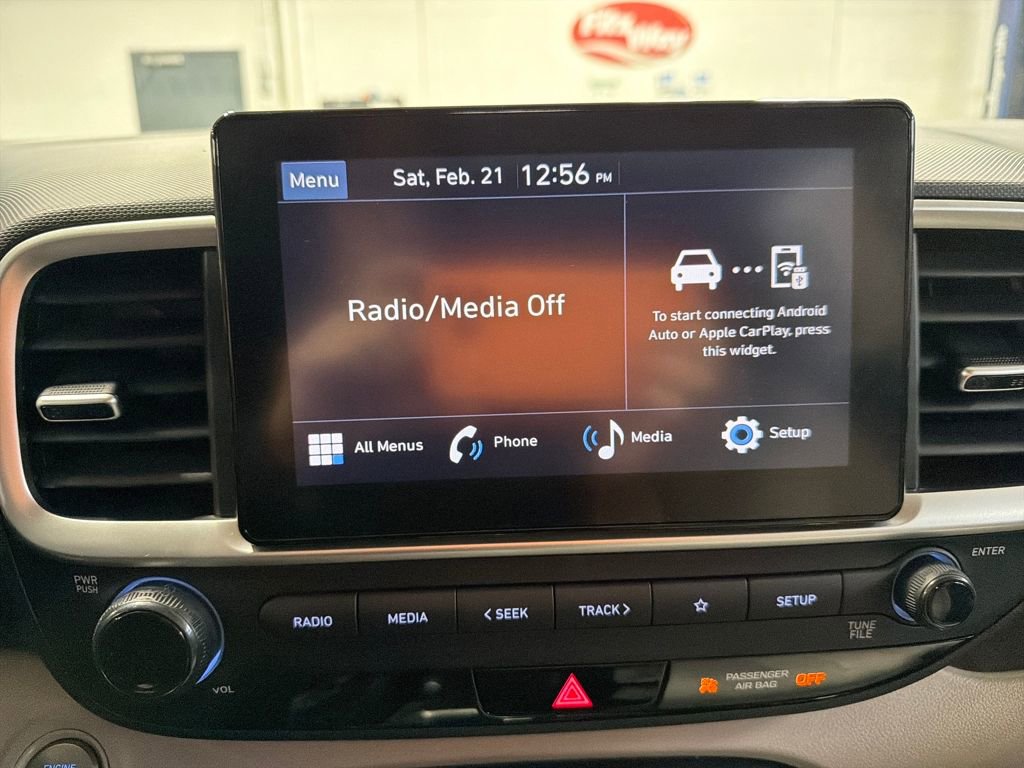 Used 2024 Hyundai Venue SEL image 13