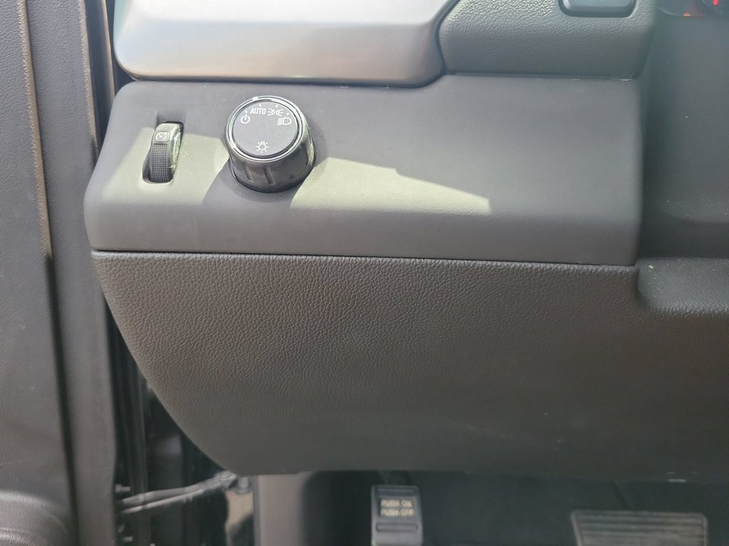 Used 2019 Chevrolet Tahoe LS RWD image 23