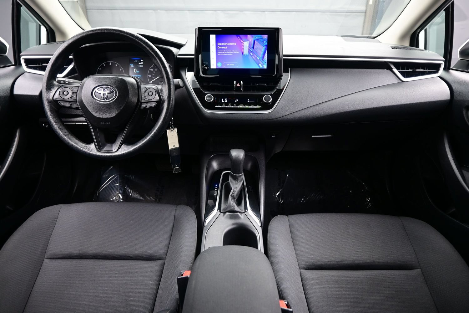 Used 2025 Toyota Corolla LE FWD image 16