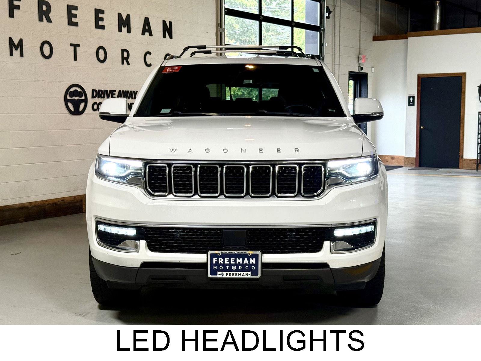 Used 2022 Jeep Wagoneer Series I AWD/4WD image 3
