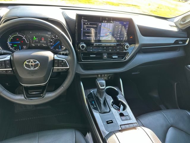 Used 2021 Toyota Highlander Limited AWD/4WD image 28