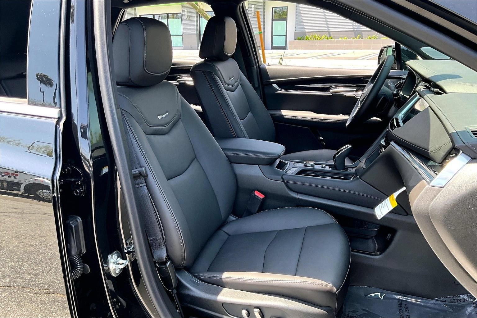New 2026 Cadillac XT5 Premium Luxury w/ LPO, ONYX Package AWD/4WD image 35