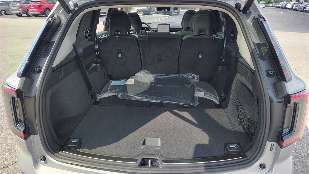 New 2025 Volvo EX90 Ultra image 35