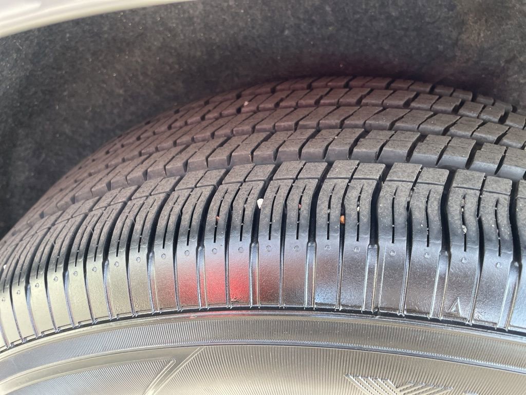 Used 2022 Chrysler Pacifica Touring-L w/ Uconnect Theater Family Group image 11