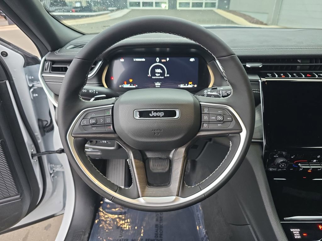 New 2025 Jeep Grand Cherokee L Limited w/ MOPAR Finishing Package image 18