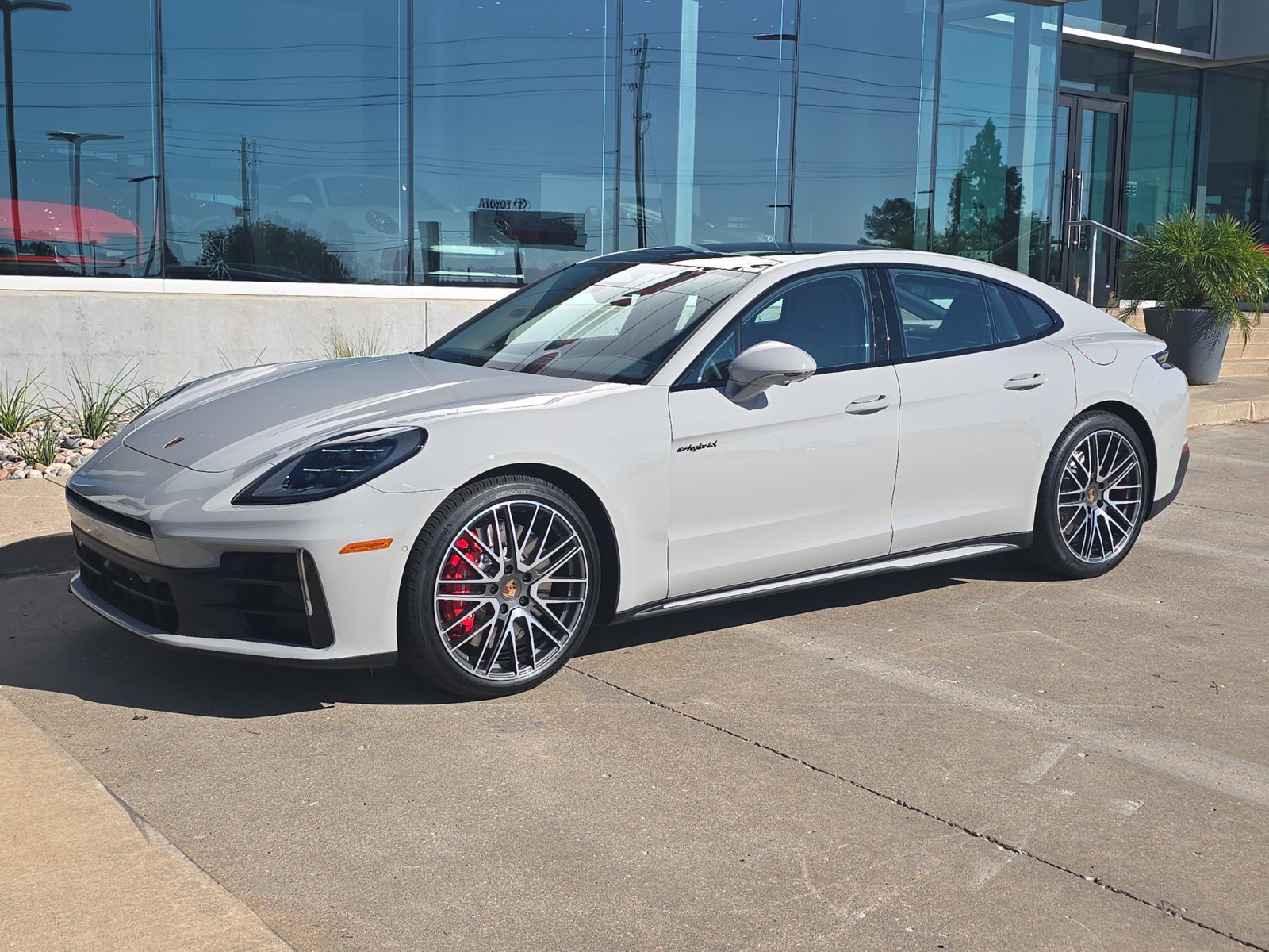 New 2026 Porsche Panamera 4S AWD/4WD image 1