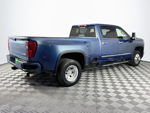 Used 2026 Chevrolet Silverado 3500 High Country w/ High Country Premium Package AWD/4WD image 8