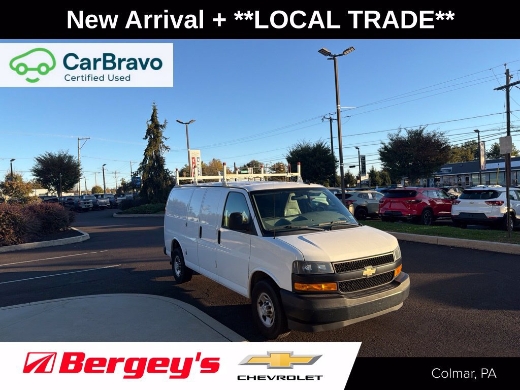 Used 2018 Chevrolet Express 2500 RWD image 1