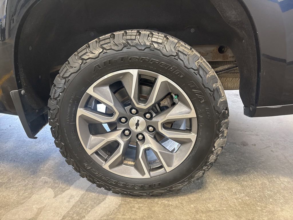 Used 2020 Chevrolet Silverado 1500 RST w/ All-Star Edition AWD/4WD image 9