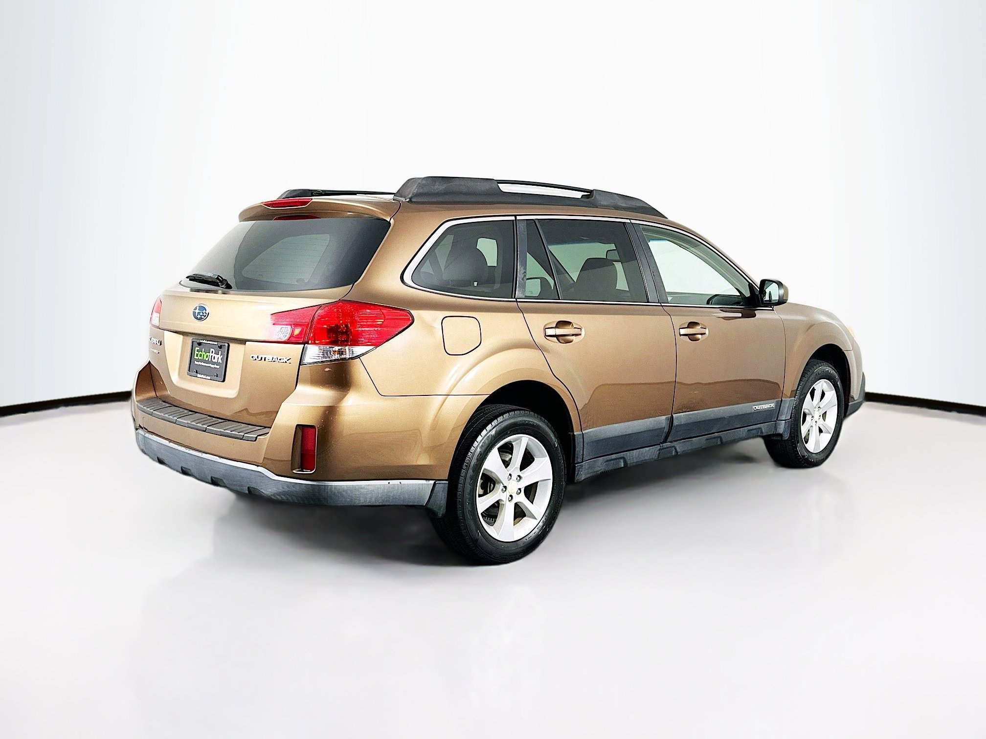 Used 2013 Subaru Outback 2.5i Premium w/ Popular Pkg 1B image 9