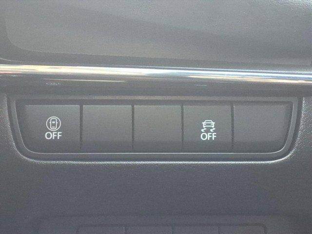 Used 2023 MAZDA MAZDA3 s image 24