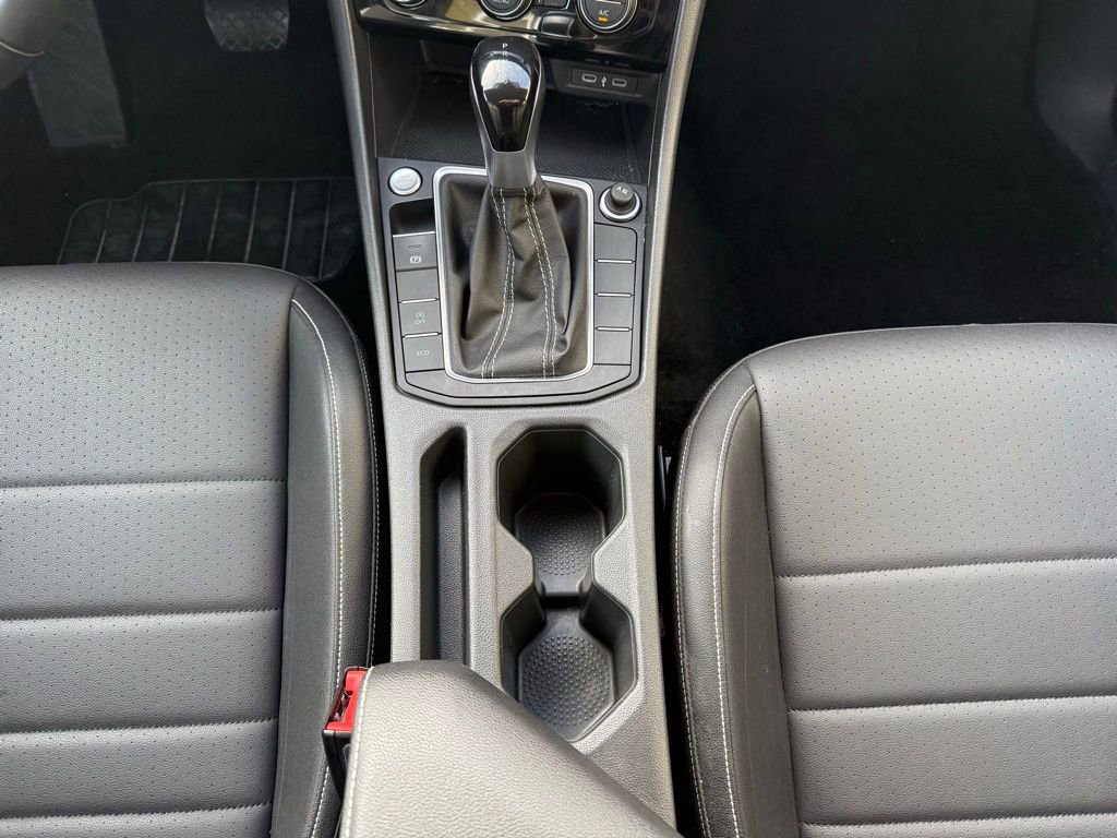 Used 2024 Volkswagen Jetta SE image 13