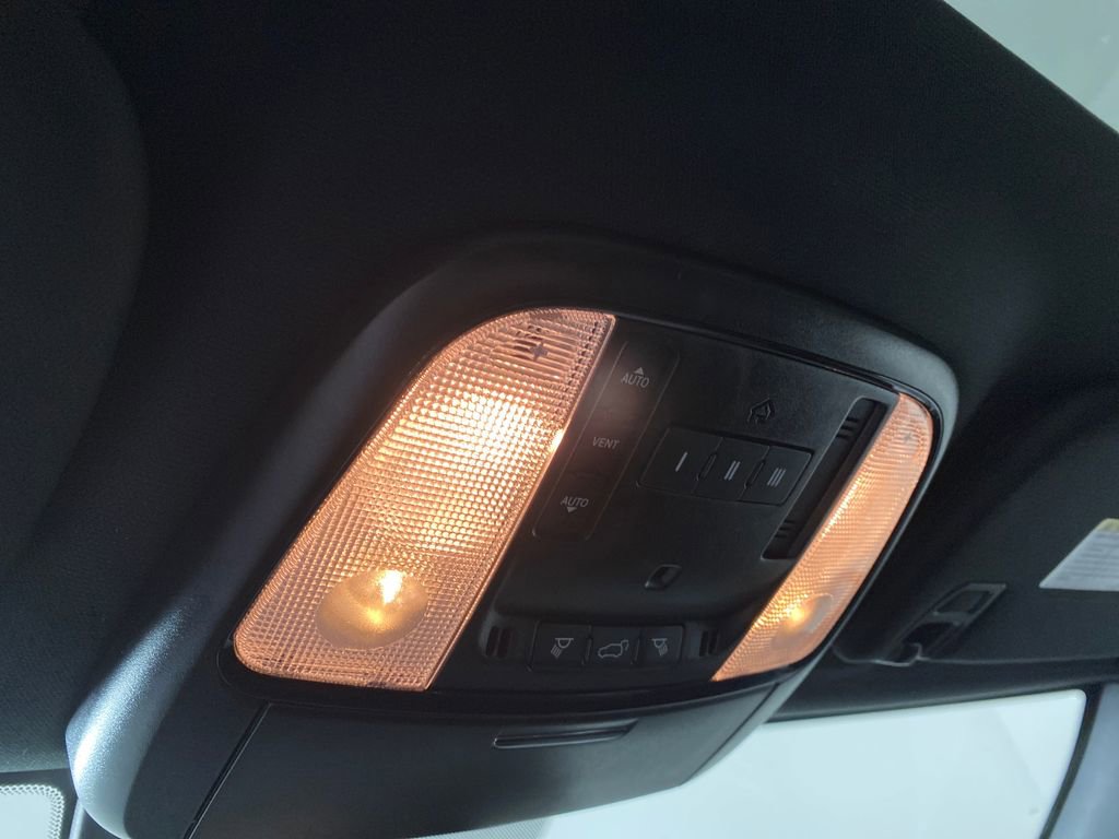 Used 2024 Dodge Durango GT image 27