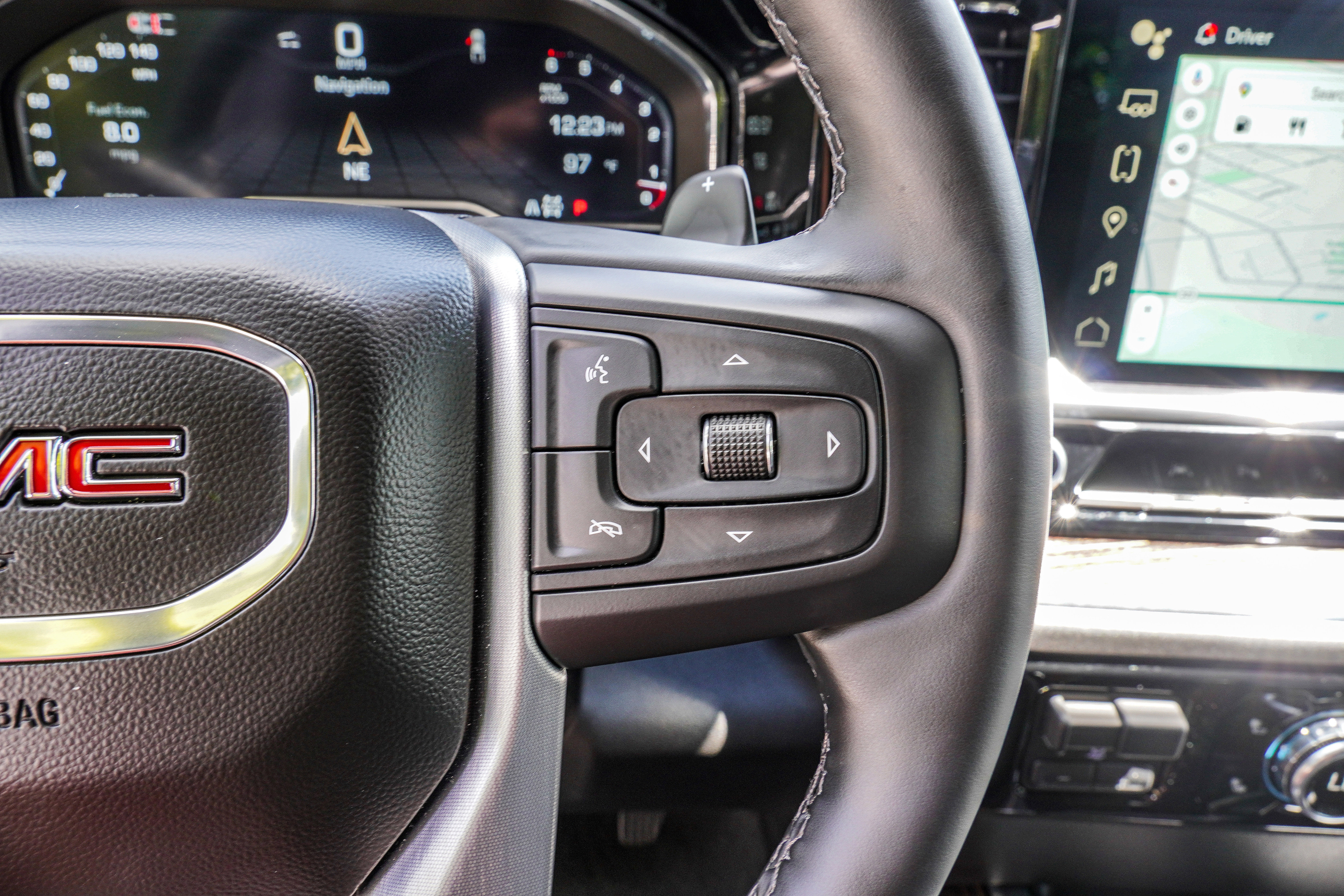 Used 2025 GMC Sierra 1500 Elevation w/ Elevation Premium Package image 26