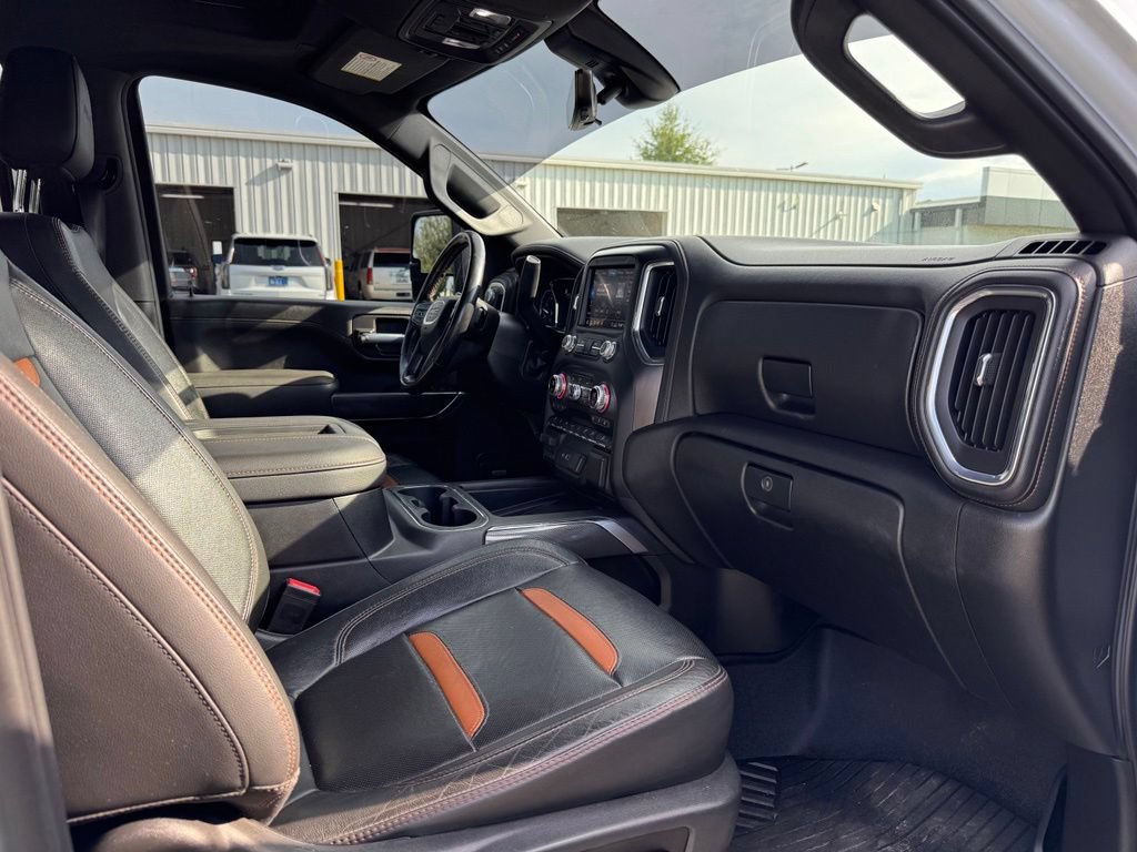 Used 2020 GMC Sierra 2500 AT4 w/ AT4 Premium Package AWD/4WD image 16