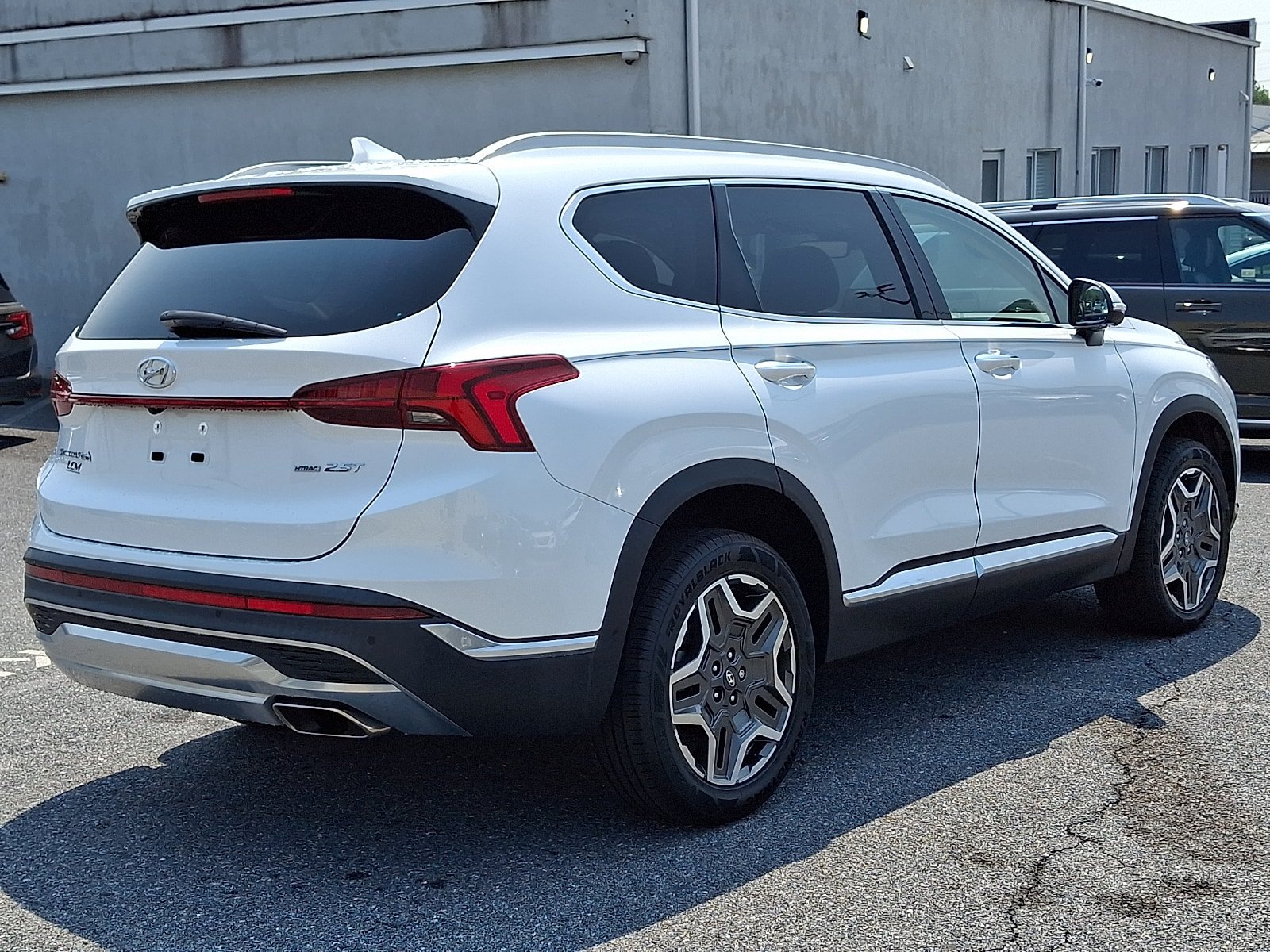 Used 2021 Hyundai Santa Fe Limited AWD/4WD image 5