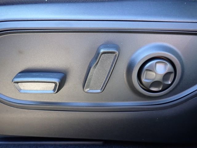 New 2025 Jeep Grand Cherokee L Limited w/ Black Appearance Package image 17