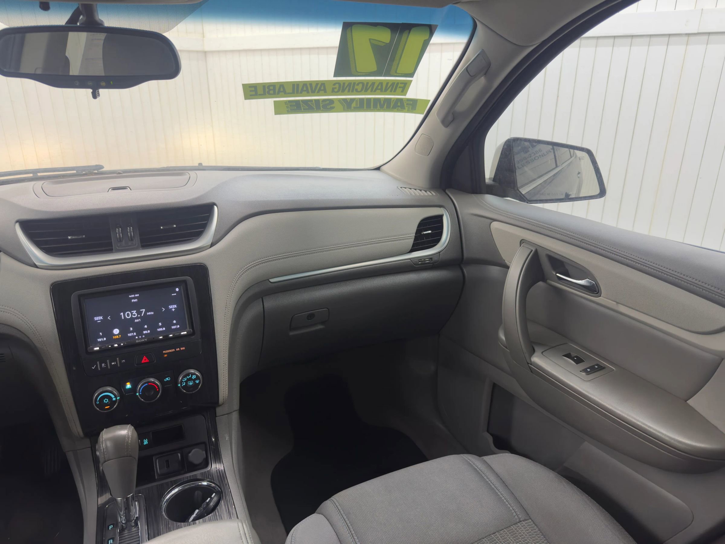Used 2017 Chevrolet Traverse LT image 16