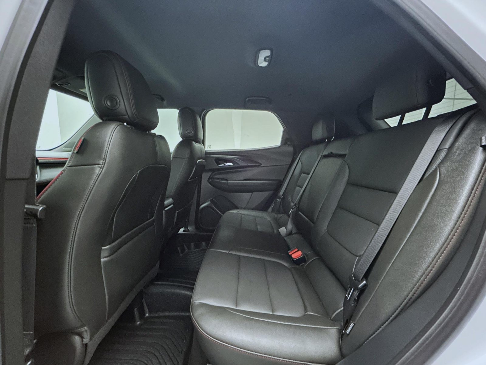 Used 2024 Chevrolet TrailBlazer RS w/ Convenience Package AWD/4WD image 19