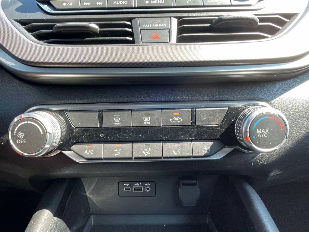 Used 2024 Nissan Altima 2.5 SR FWD image 28