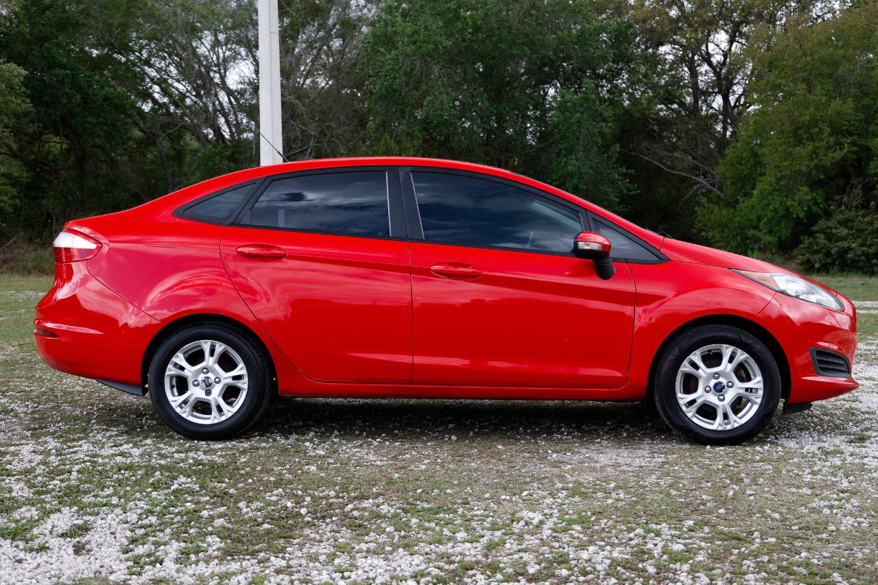 Used 2014 Ford Fiesta SE FWD image 13