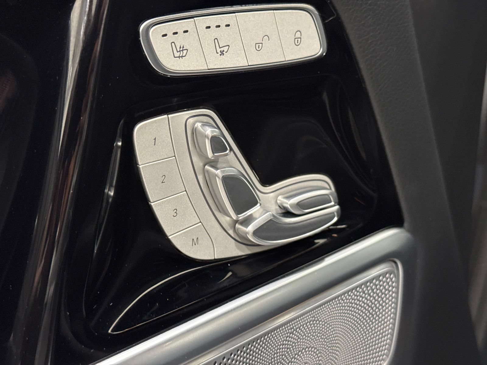 Used 2026 Mercedes-Benz G 550 image 17