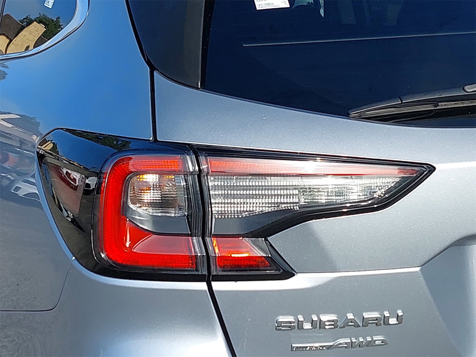 Used 2020 Subaru Outback Premium image 34