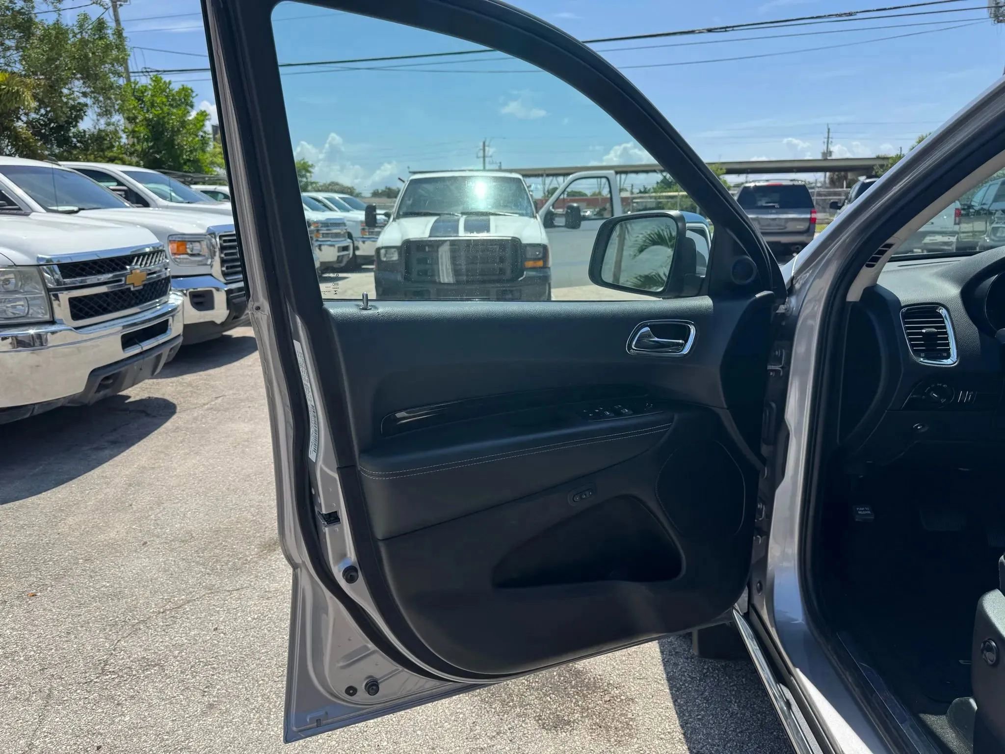 Used 2015 Dodge Durango Citadel w/ Technology Group image 9