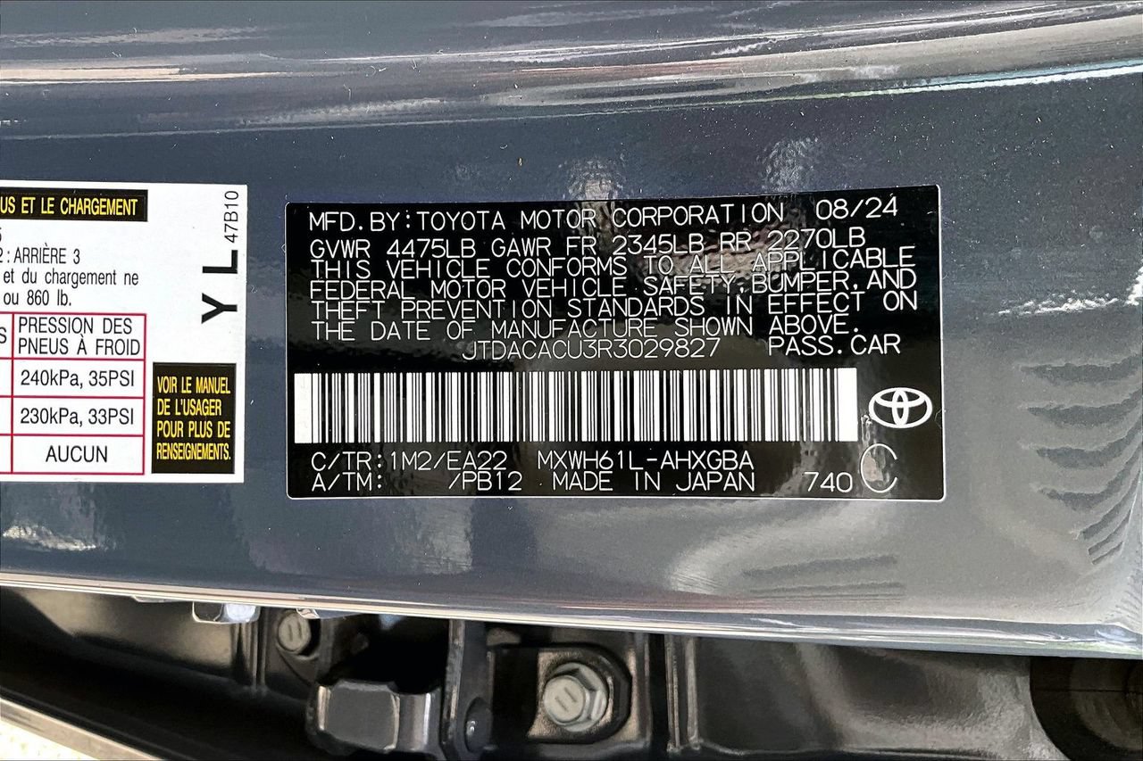 Used 2024 Toyota Prius Prime FWD image 16