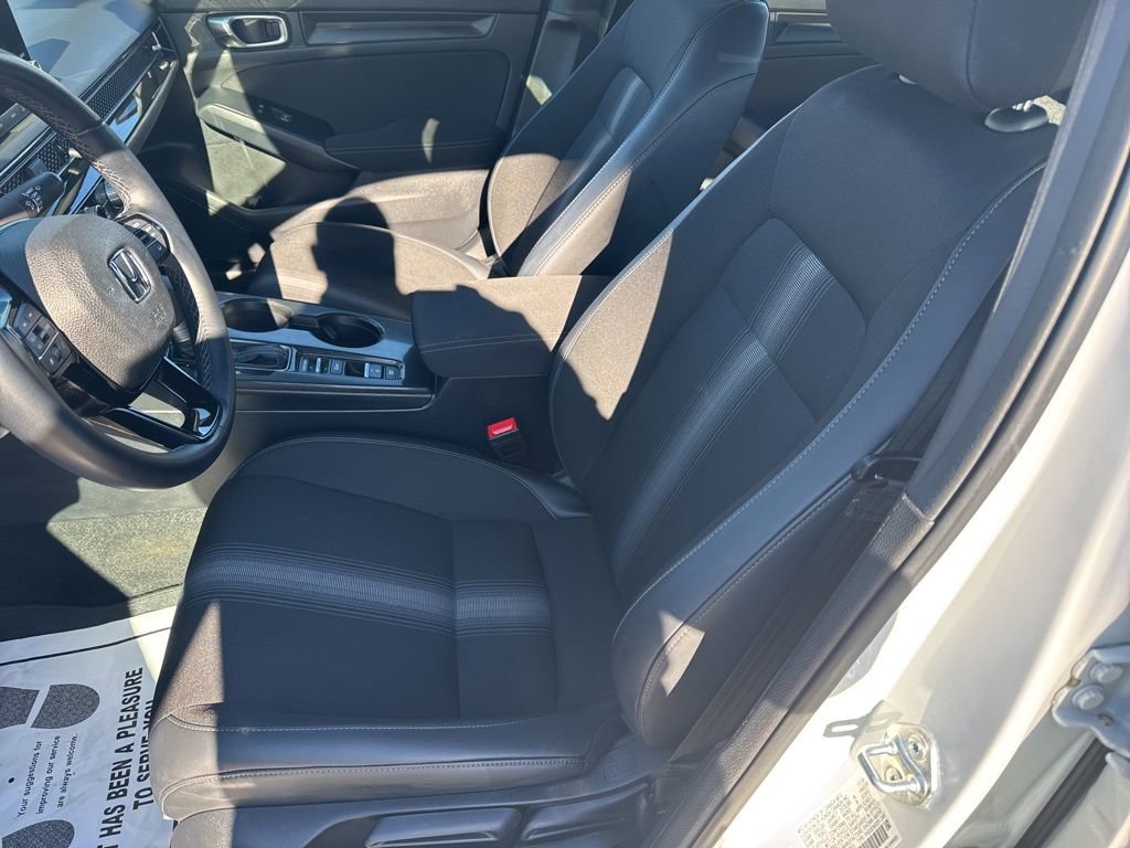 Used 2025 Honda Civic Sport image 11