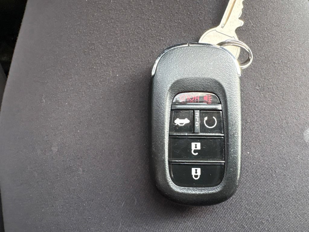 Used 2025 Honda Accord SE image 19