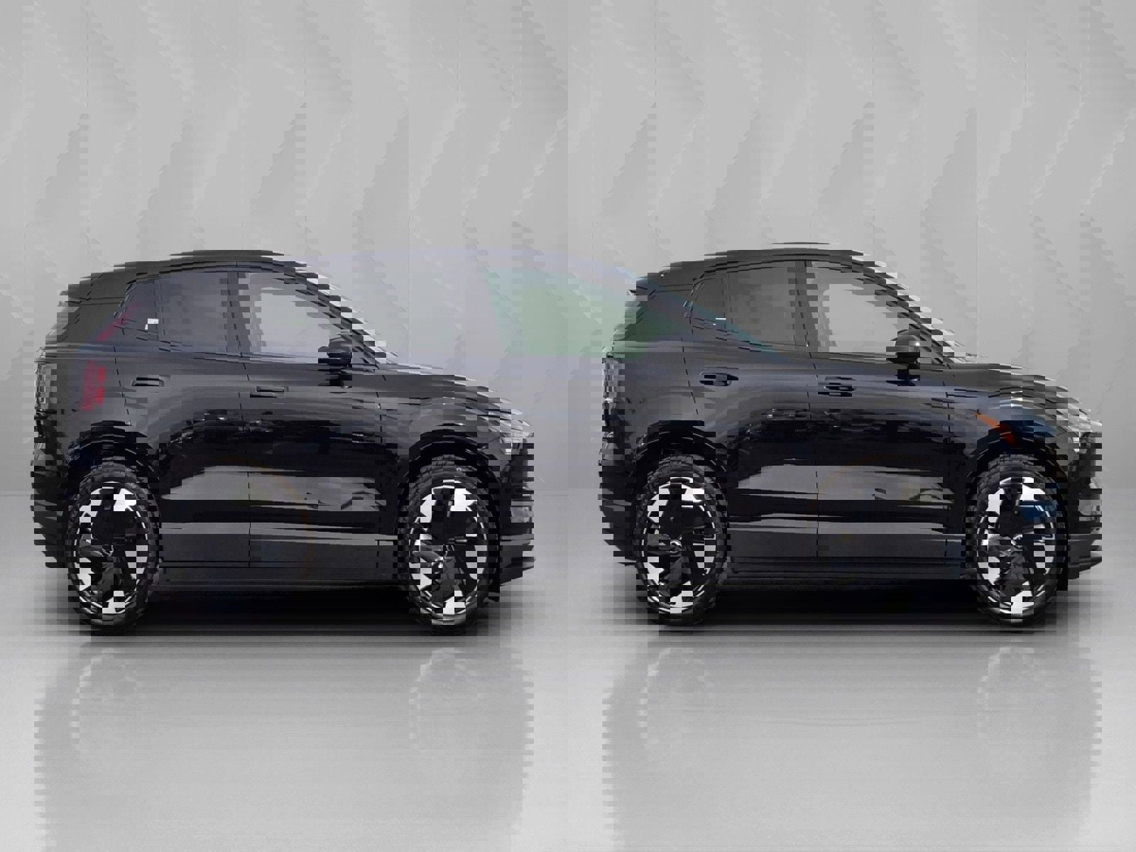 New 2026 Volvo EX30 Plus w/ Climate Package image 7