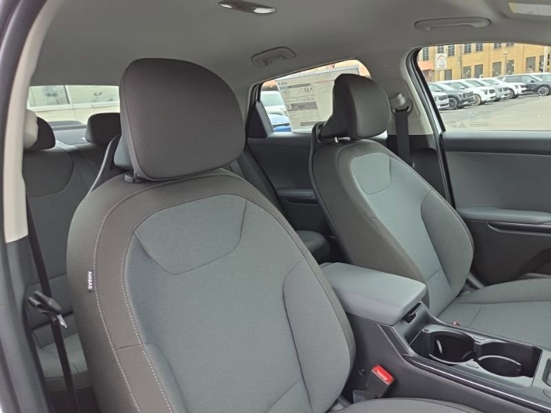 New 2026 Kia K4 LXS image 18