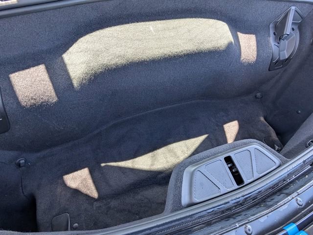 Used 2022 Chevrolet Corvette Stingray Coupe w/ Z51 Performance Package image 12