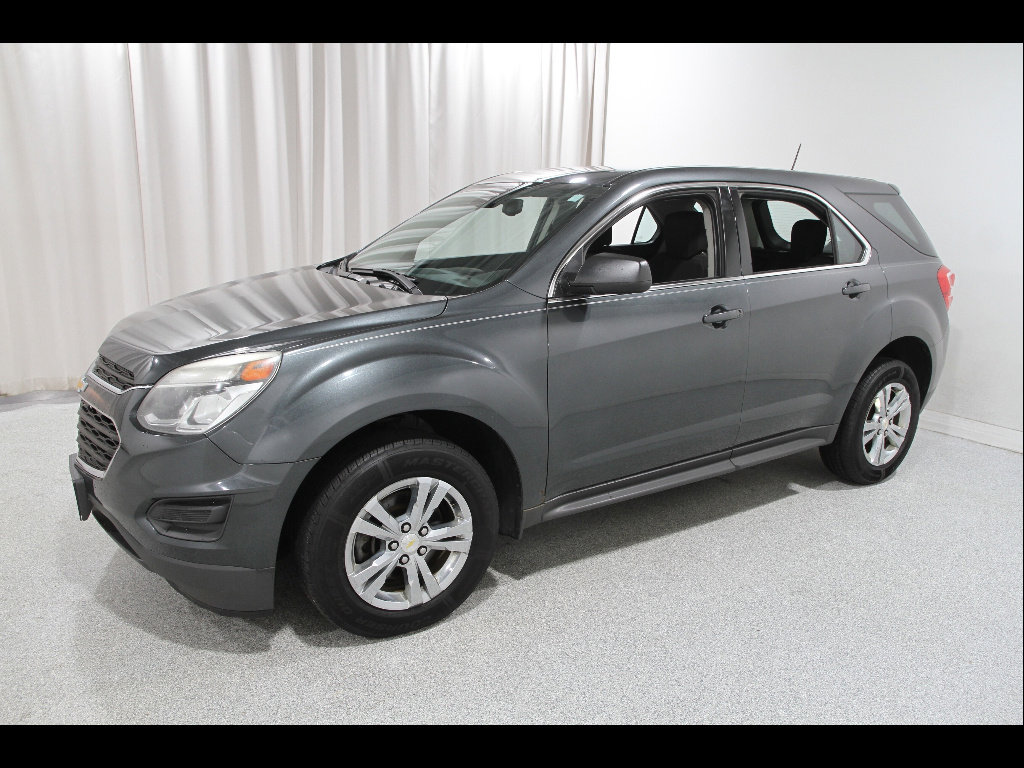 Used 2017 Chevrolet Equinox LS image 3