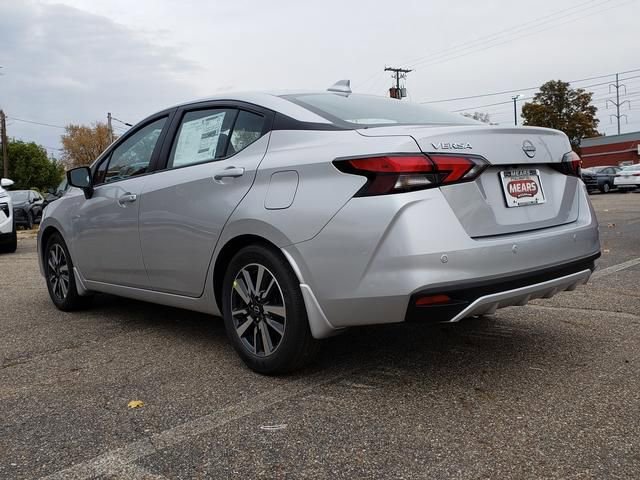 New 2025 Nissan Versa SV w/ Trunk Package image 4