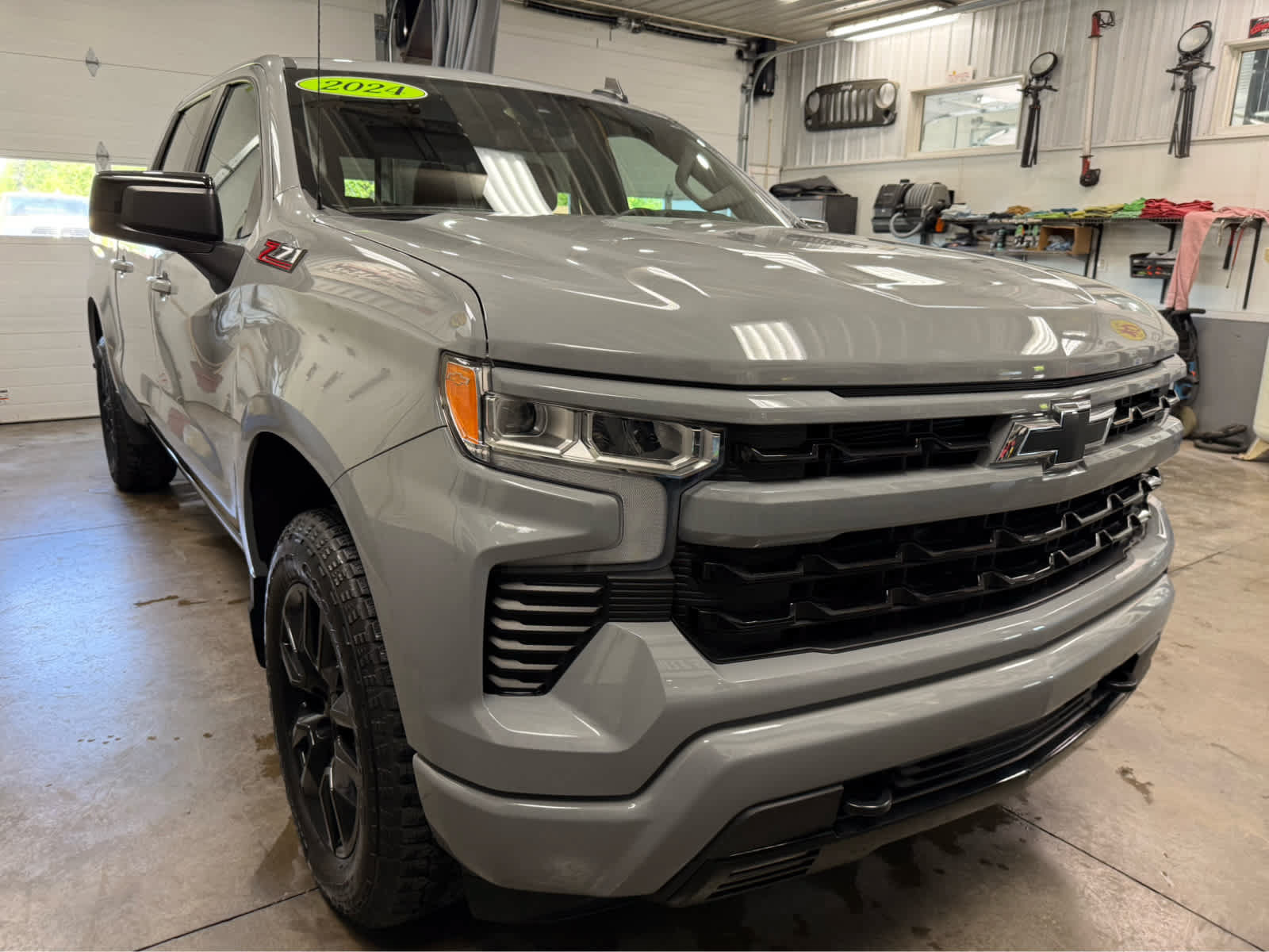 Used 2024 Chevrolet Silverado 1500 RST w/ Convenience Package II AWD/4WD image 3