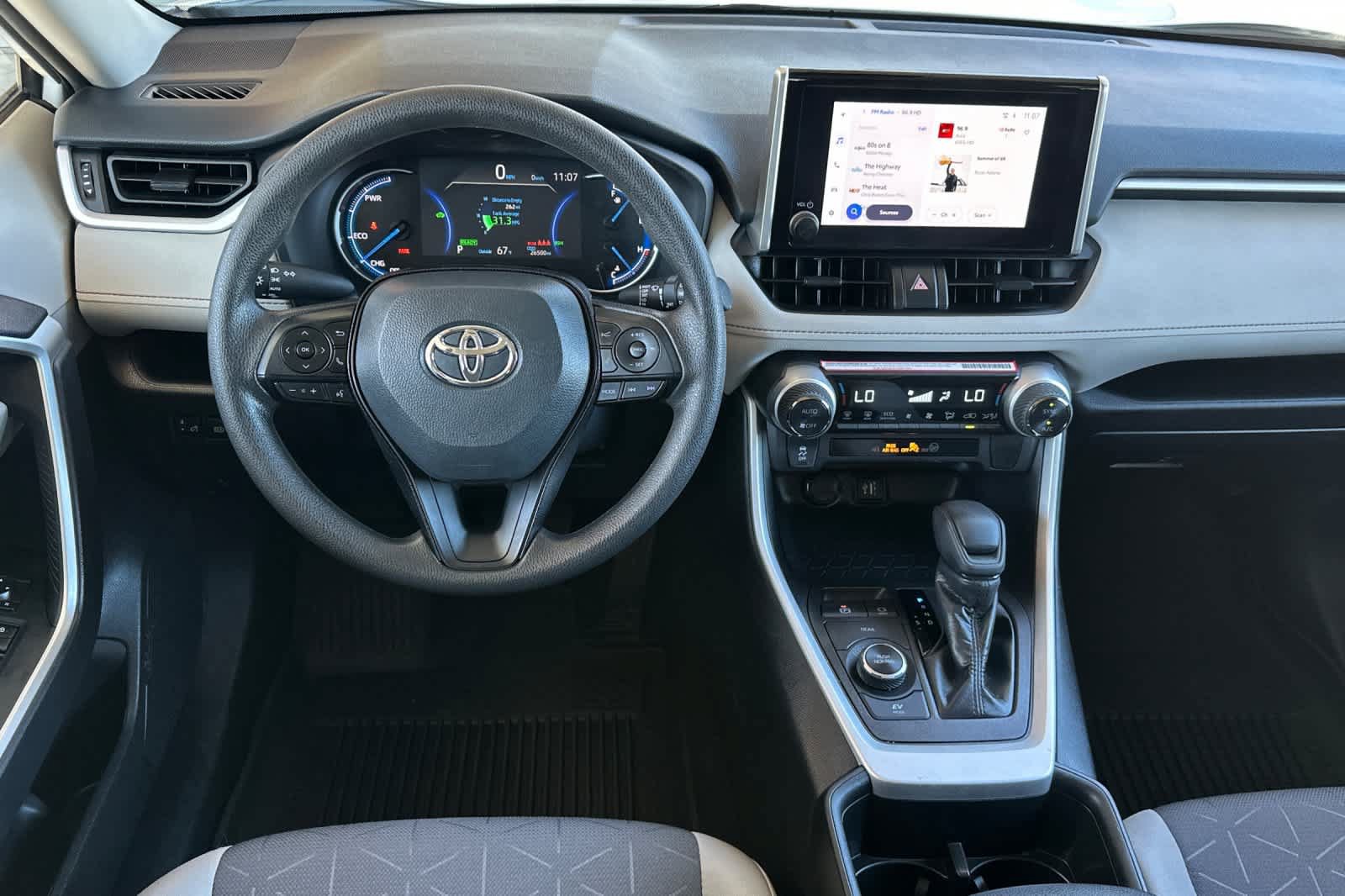 Used 2024 Toyota RAV4 XLE AWD/4WD image 15