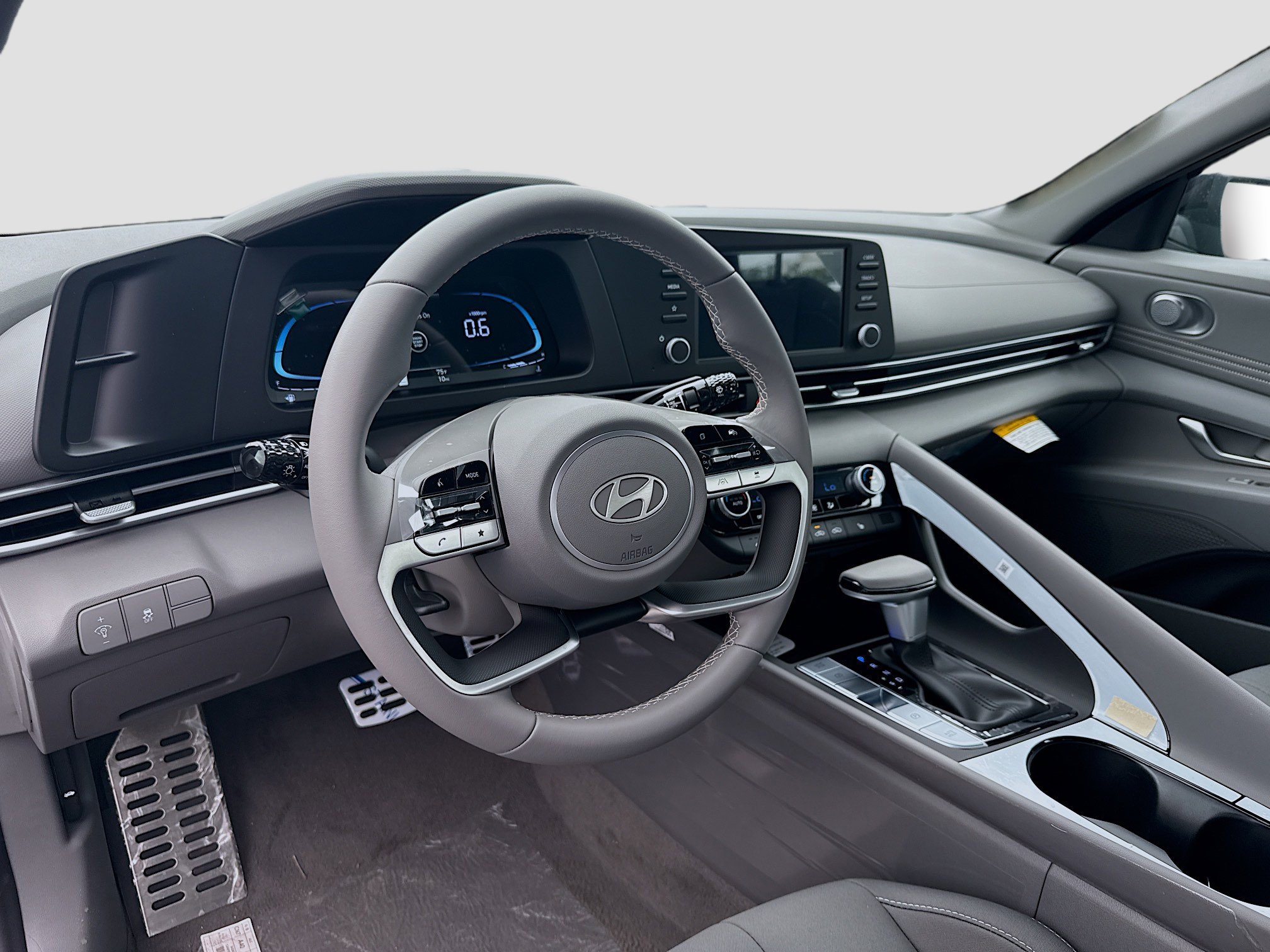 New 2026 Hyundai Elantra SEL Sport Premium FWD image 7