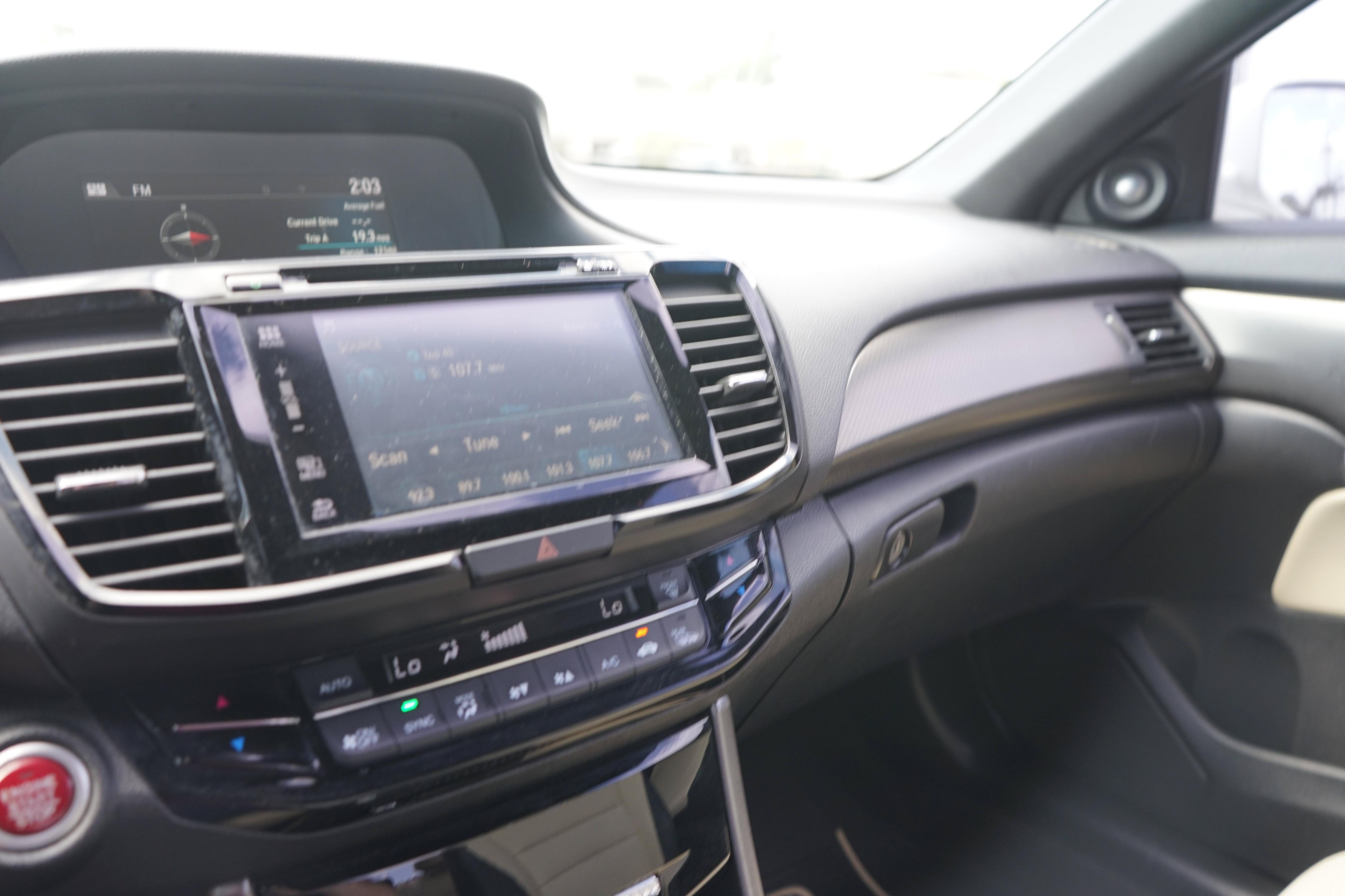Used 2016 Honda Accord EX-L image 17