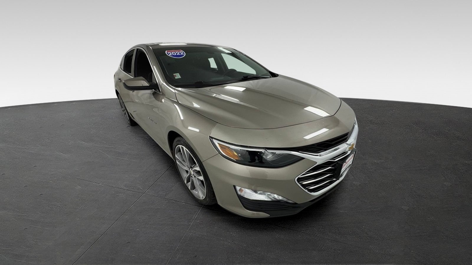 Used 2022 Chevrolet Malibu LT FWD image 1