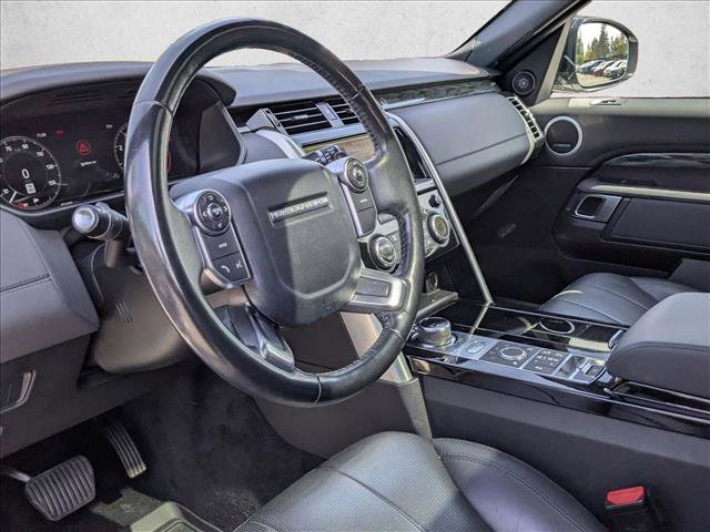 Used 2018 Land Rover Discovery HSE image 10