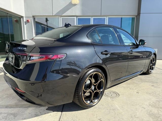 New 2025 Alfa Romeo Giulia w/ Driving Assist Package image 3